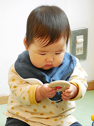 こんにちは赤ちゃんの様子です